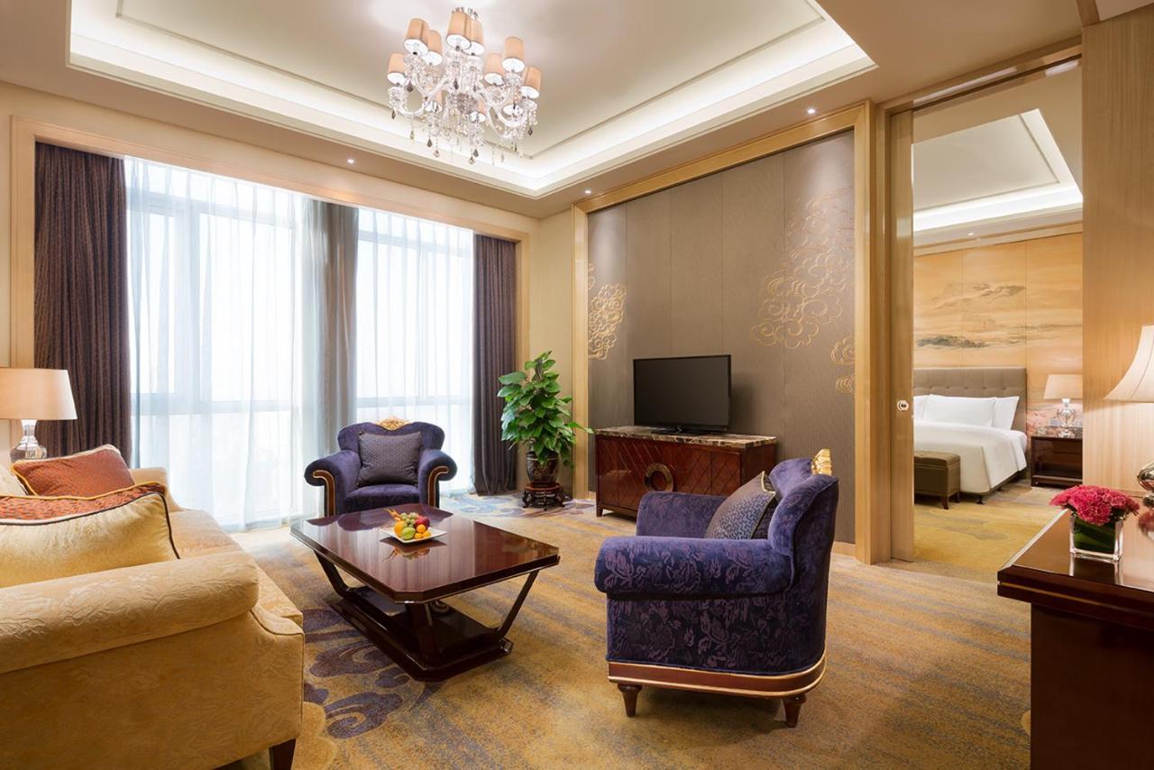 Wanda Realm Fushun Hotel Fushun  Exterior photo